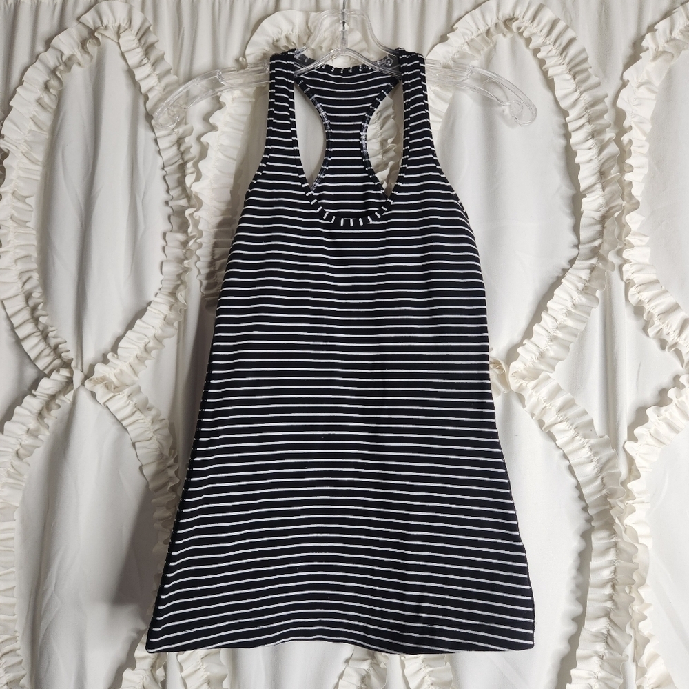 Lululemon Cool Racerback Striped Black White Top Tank  sz 4